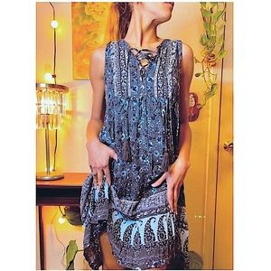 KNOX ROSE | PAISLEY FLORAL LACE UP BOHO SWING DRESS